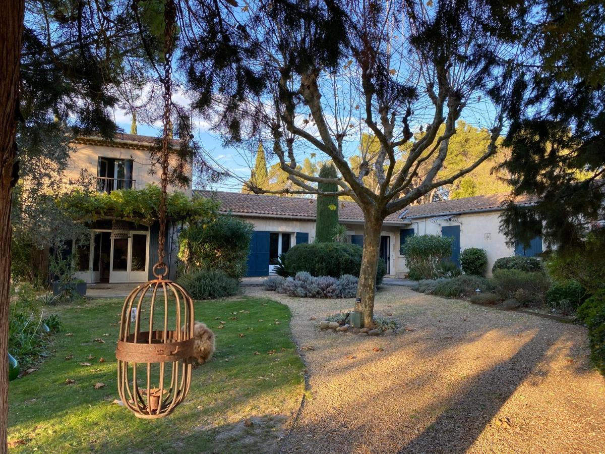 Mas La Pauline Gites De Charme & Roulotte Saint-Rémy-de-Provence Exteriér fotografie