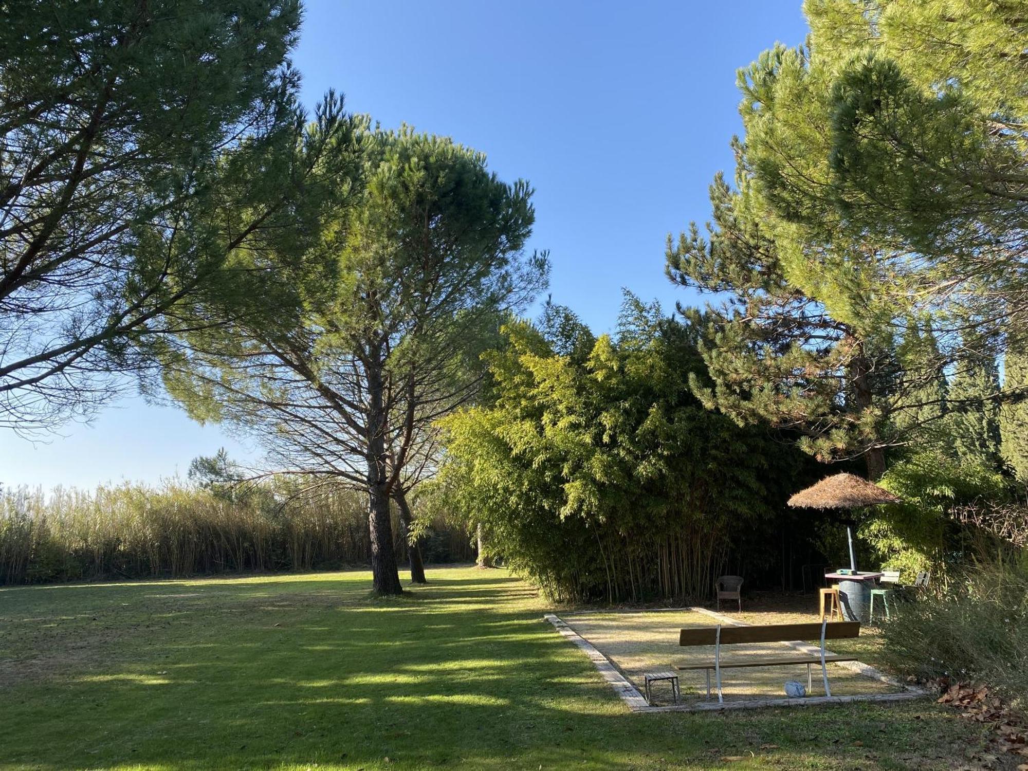 Mas La Pauline Gites De Charme & Roulotte Saint-Rémy-de-Provence Exteriér fotografie
